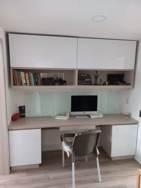 Renovar los muebles de la oficina 